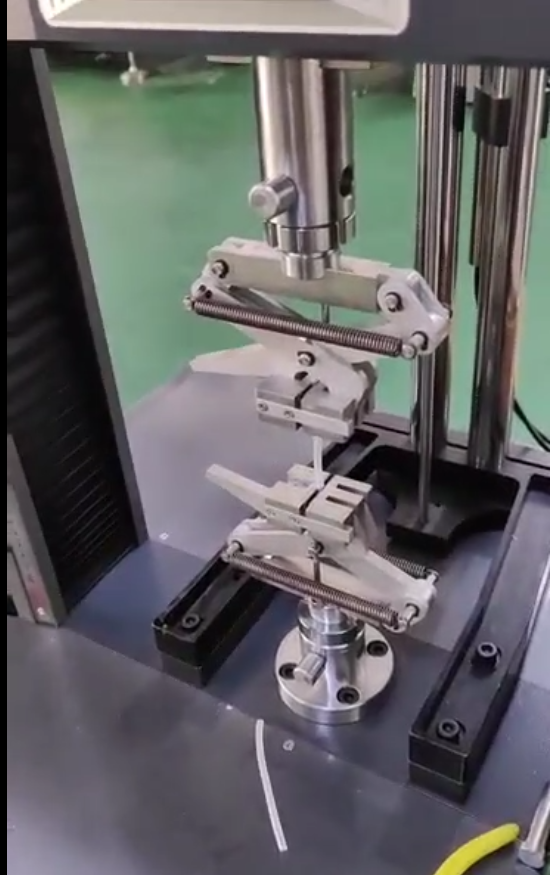 4mm硅膠醫療管拉伸試驗機測試.png 4mm硅膠醫療管拉伸試驗機測試.png